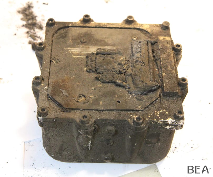 Germanwings: Kicsomagolták a második fekete dobozt – fotók