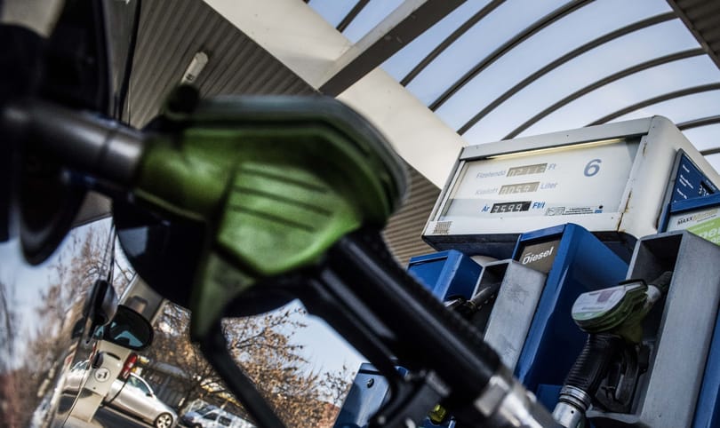 Megint drágább lett a tankolás