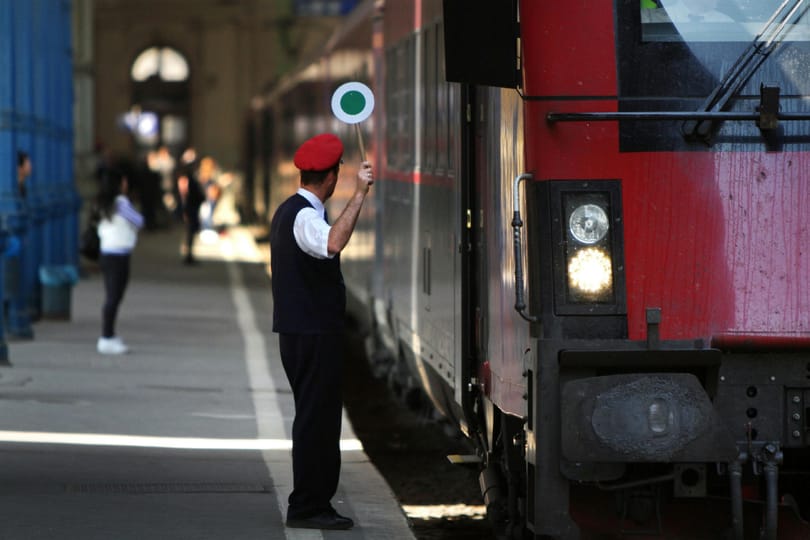 Jó sokat költött a MÁV felújításra, csak nem ott, ahol szükség volt rá: kellett a pénz a Budapest–Belgrádra