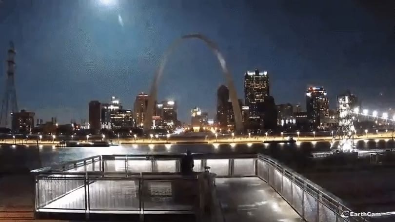 Hatalmasat villant egy meteor az amerikai égbolton, és pont felvették