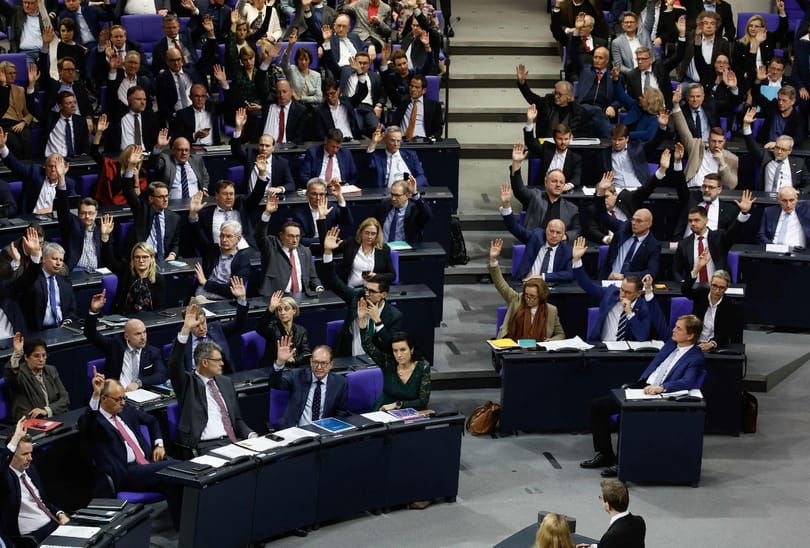 Már a CDU egységét is megbontotta a kancellárjelölt Merz, aki az AfD-tabu sebezhetőségét teszteli