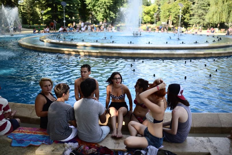 Hiába a pár felhő, tovább tombol a kánikula