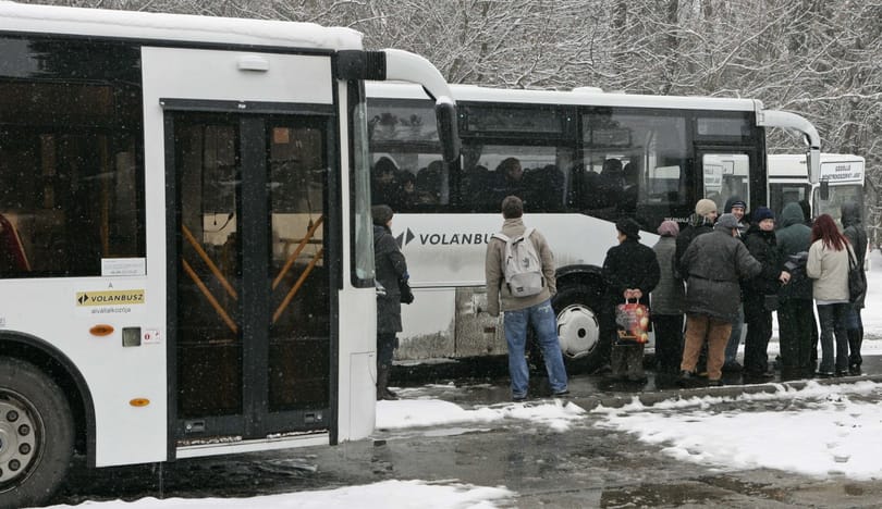 A Volánbusz szerint nem volt komoly fennakadás a sztrájk első napján, a szakszervezet ígéri, 