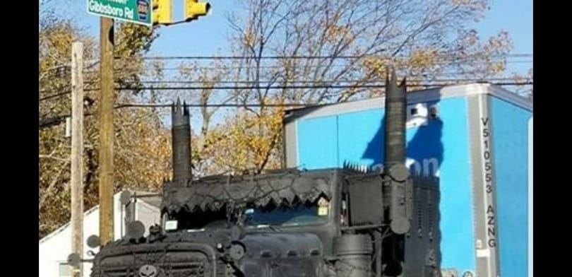 Ezt a kamiont jobb elengedni, ha feltűnik a visszapillantóban