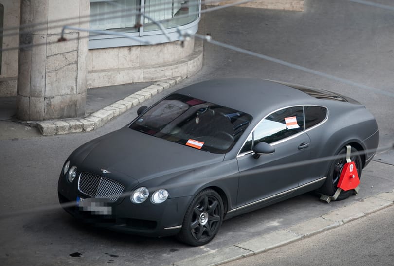 Ittas vezetésért elítélték a „legendás” budapesti Bentley-st