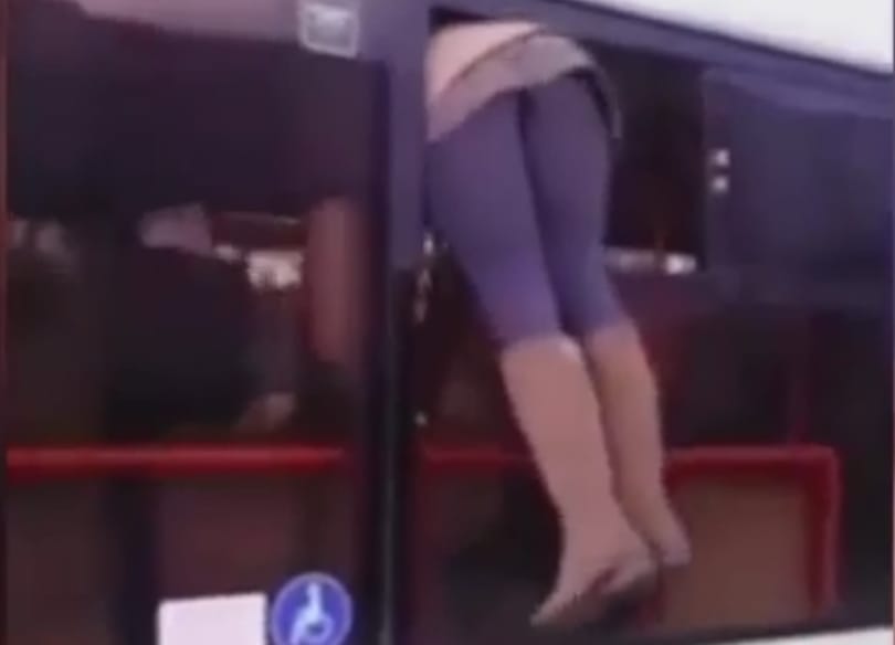 Potyázás miatt ilyen parádés szökést még biztosan nem látott – videó