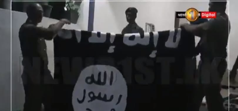 A terroristák után nyomozó katonákra lőttek Srí Lankán