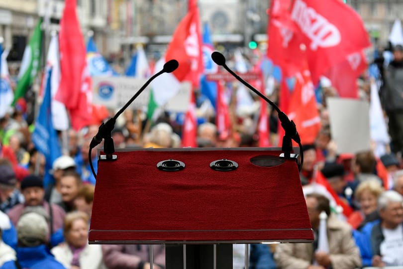 Egyre kevesebben maradnak az ellenzéki kerekasztalnál