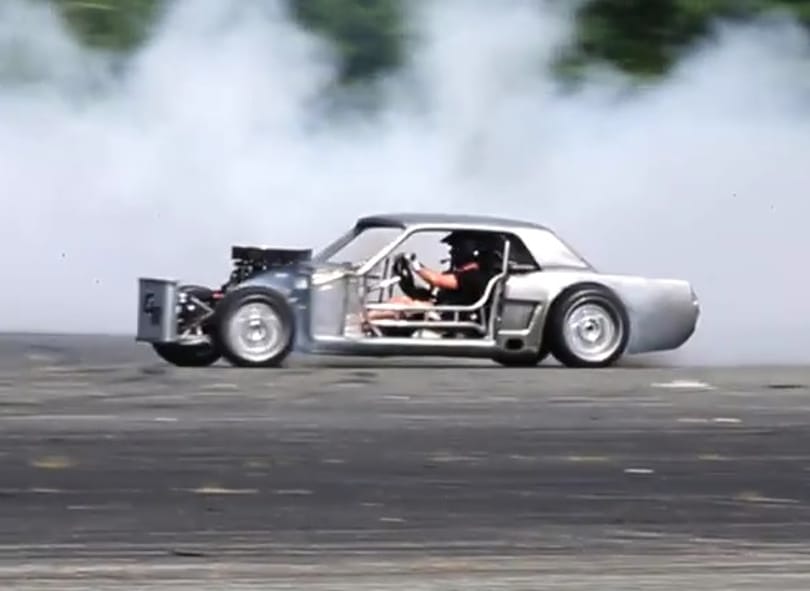 Ken Block már félkészen is halálra nyúzta az új Mustangját