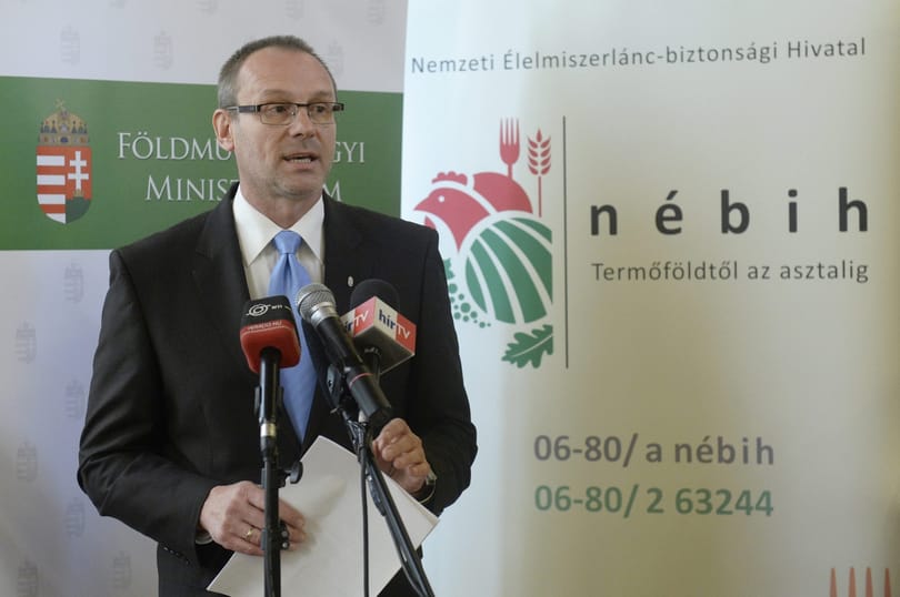 Kampányvideót forgatott a kormánypárti képviselő, egy gazda vetése bánta