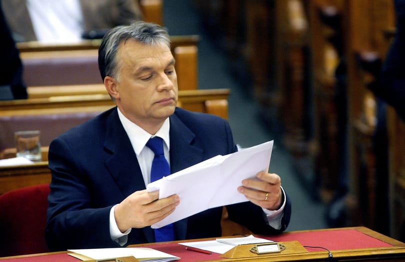 Economist: amit Cameronnak Orbánról tudnia kell