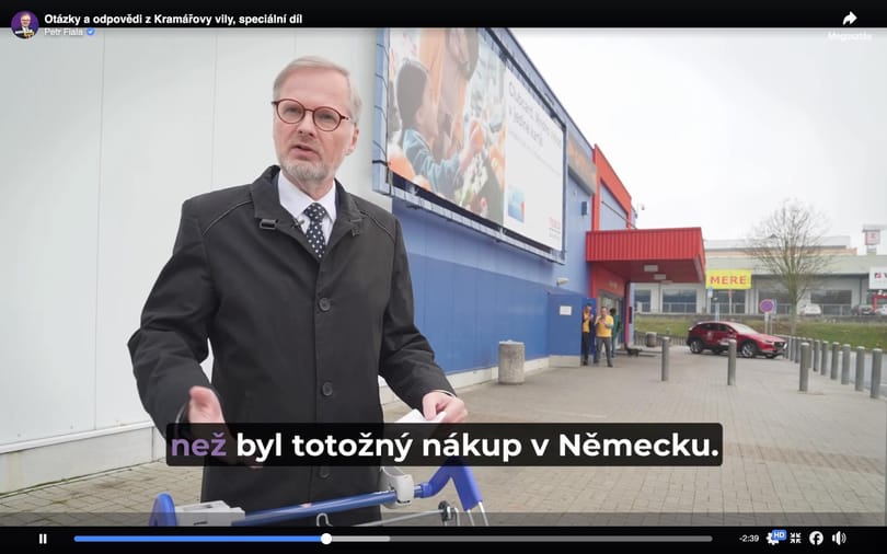 A cseh miniszterelnök is bejelentkezett egy bevásárlós videóval, de nem bontotta ki az igazság minden részletét