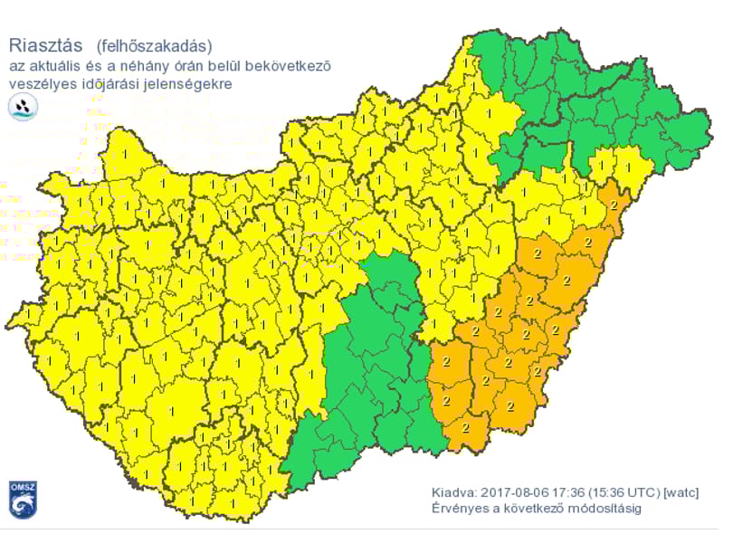 Lassan beborítja az országot a csapadékzóna, narancs riasztást adtak ki (térképek)