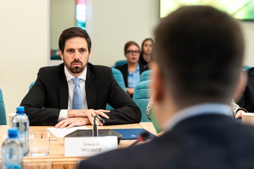 Szijjártó helyettese az ukrán külügyminiszterrel tárgyalt Kijevben