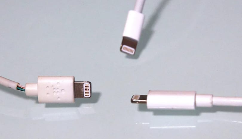 Szeptemberben írhatja elő az EU, milyen csatlakozónak kell lennie a telefonokon