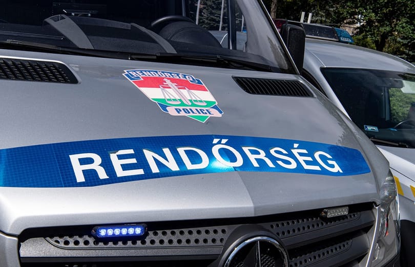 Gondatlanságból elkövetett emberölés miatt nyomoz a rendőrség a Balatonba fulladt 2 és fél éves kislány ügyében