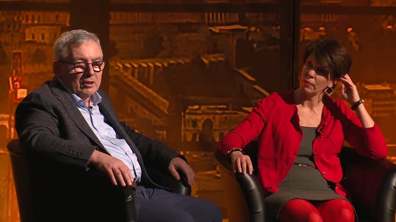 Abszurd és elavult, hogy Orbán családtámogatása egyetlen mágikus adatra gyúr, figyelmeztetnek a szakértők