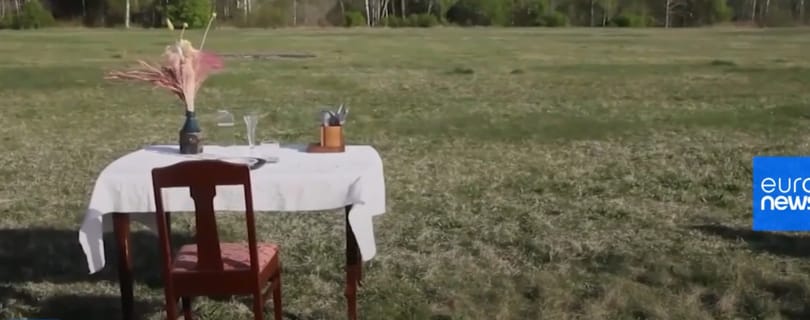 Kérnék egy asztalt egy főre, a semmi közepén – megnyílt a világ legkisebb étterme