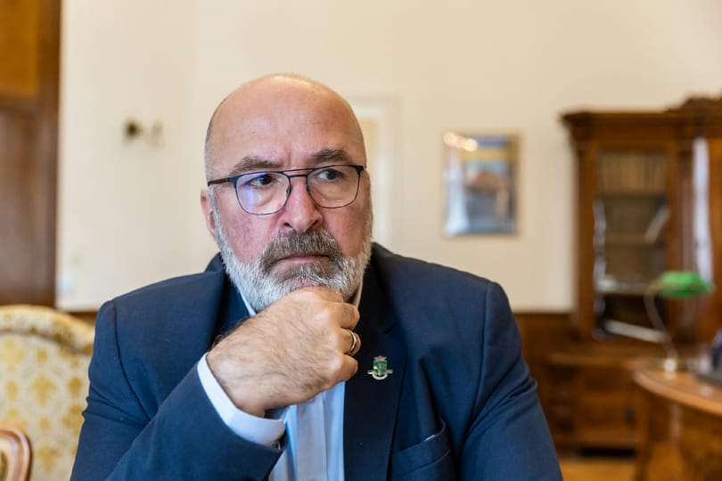 Hihetetlen helyzet: a józsefvárosi közutakat mostantól a Hajdú-Bihar Vármegyei Kormányhivatal kezeli