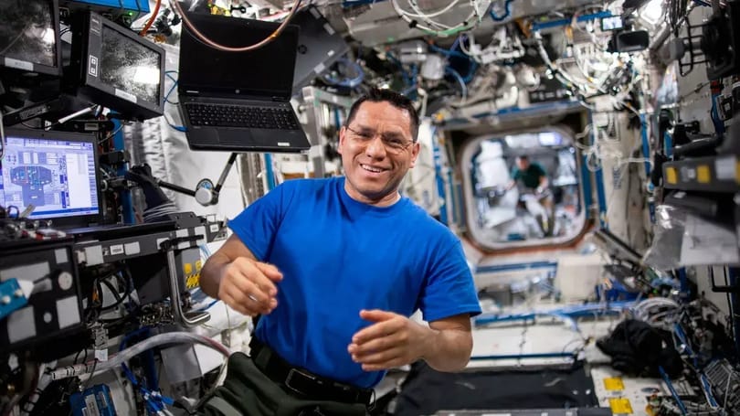 Új kozmikus hőse van Amerikának, már 362 napja van odafönt a NASA űrhajósa