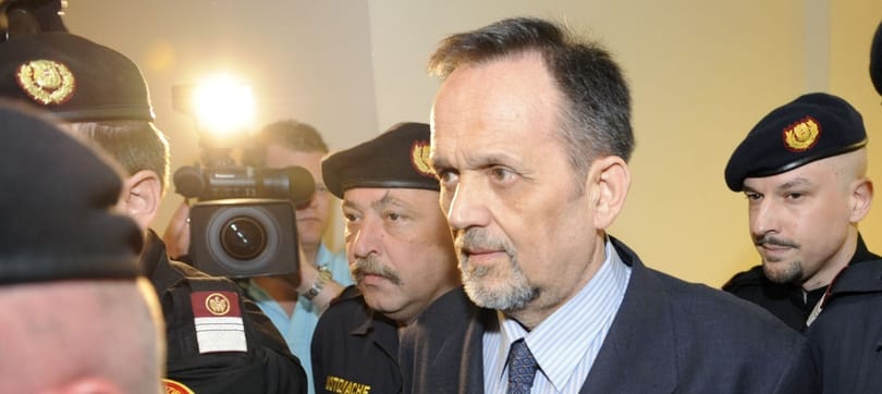 Sopron befogadja a menekültet, ha holokauszttagadó