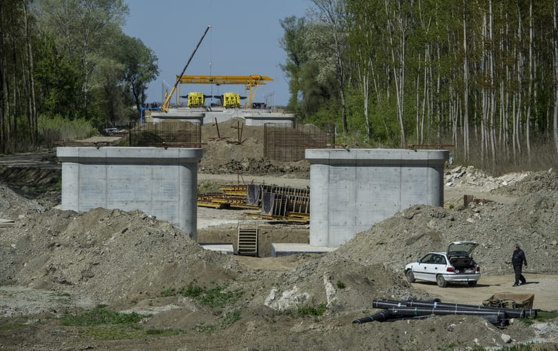 Azt ígérik, 2019-re befejezik az Alföldön félbehagyott gyorsforgalmi utat