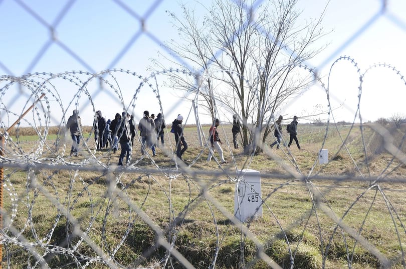 Ausztria is mozgolódik menekültügyben, megerősítik a határokat