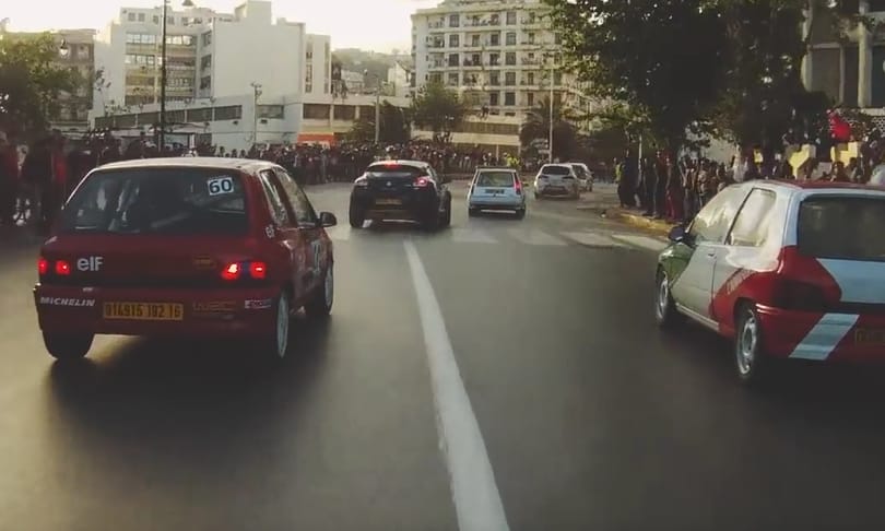 A nap videója: Need for Speed a közutakon, életveszély a négyzeten