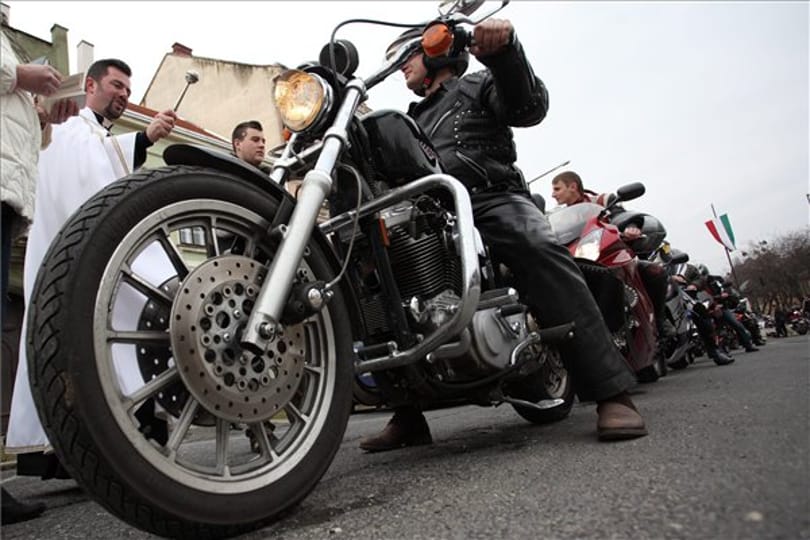 Áldott motorosok - fotó