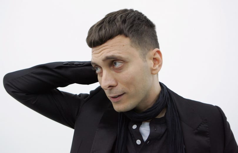 Hedi Slimane divattervező-sztárfotós lesz az Yves Saint Laurent új igazgatója