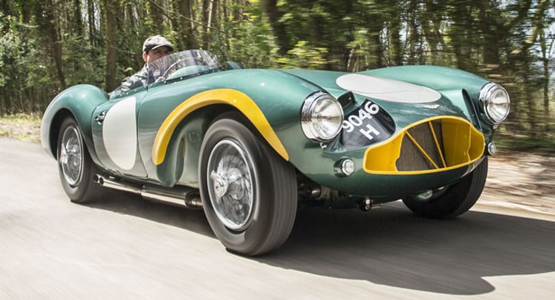 Ez az Aston Martin 2,5 milliárd forintért kelhet el, nem véletlenül