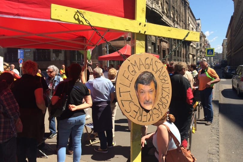 És akkor a devizahitelesek egyenesítik a kaszát