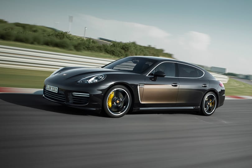 77 millióba kerül a limitált szériás Porsche Panamera