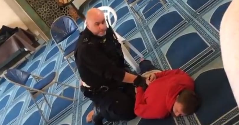 Megkéseltek egy müezzint Londonban