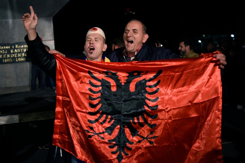 Háromszorosan börtönviselt politikusnak kell megvédenie Koszovót a csődtől