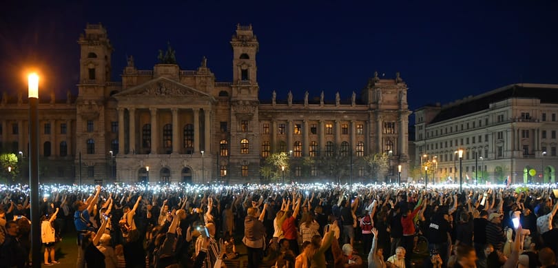 „Ha a Fidesznek van becsülete, új választást ír ki” - a tüntetők a jövő héten folytatják