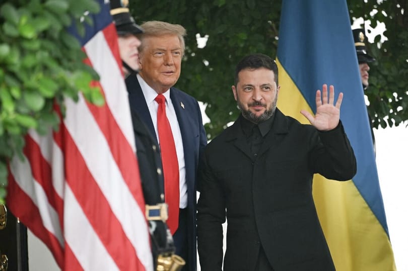 A „Nagy nap” élőben – megérkezett Zelenszkij is a Fehér Házba, Trump mosolyogva várta