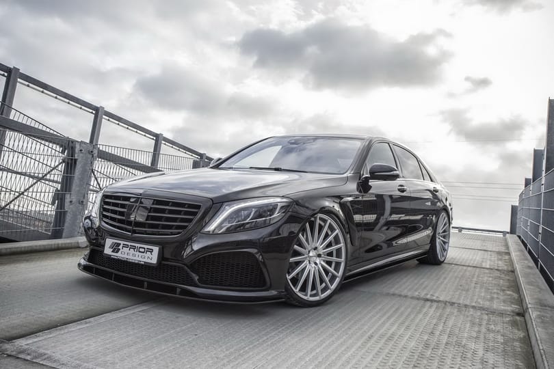 Nem lesz az állatvédők kedvence ez a krokodil bőrbe bújt Mercedes