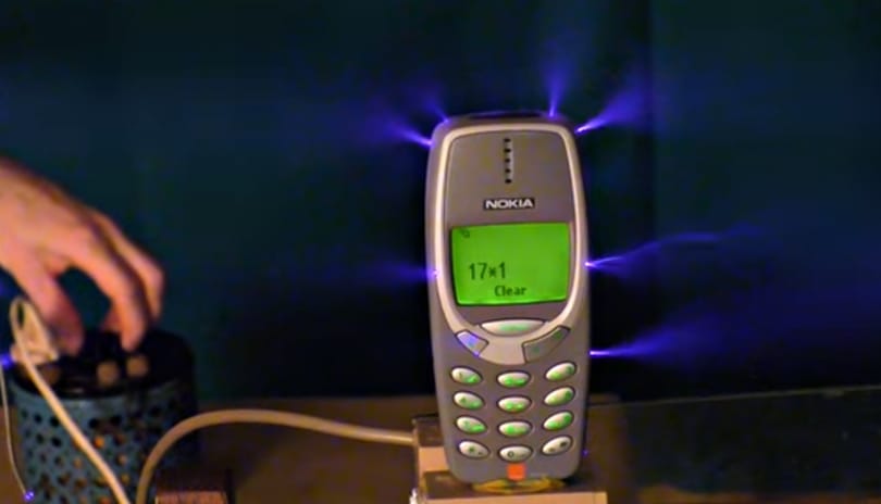 Emlékszik még az elpusztíthatatlan Nokia 3310-re? Legyőzték, van nála strapabíróbb mobil