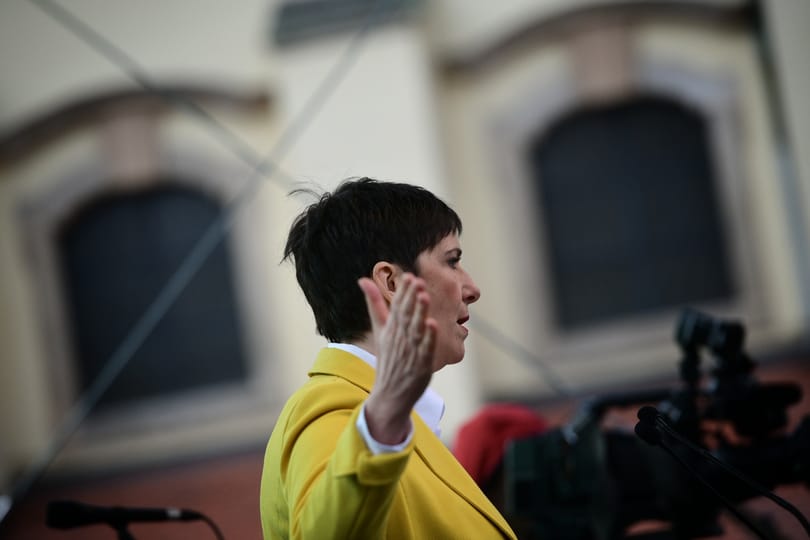 Minden sarkon Trócsányi László és Dobrev Klára mosolyog majd ránk