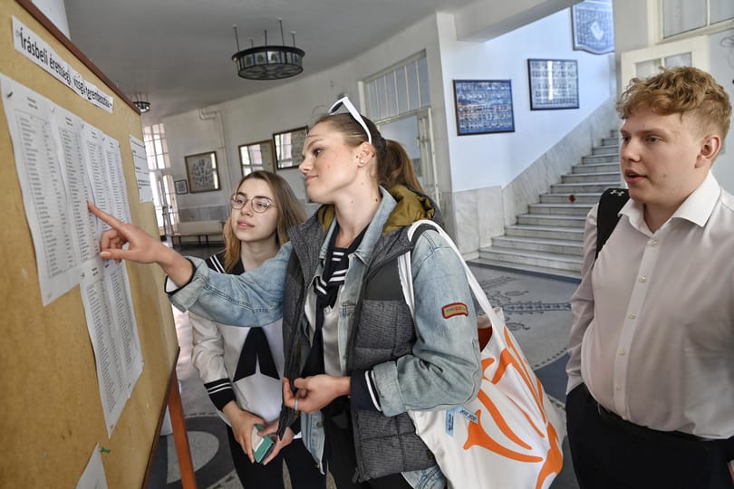Magyar diákok sérültek meg Portugáliában, becsaphatták őket az Erasmus-úttal
