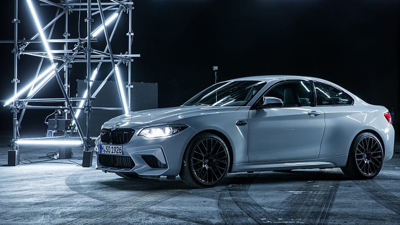 Bozótvágással debütált a BMW M2-ből a versenycsomagos változat - videó