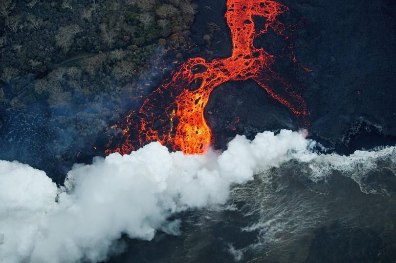 113 500 000 köbméter lávát lövellt ki öt hét alatt a Hawaii szigetén tomboló vulkán