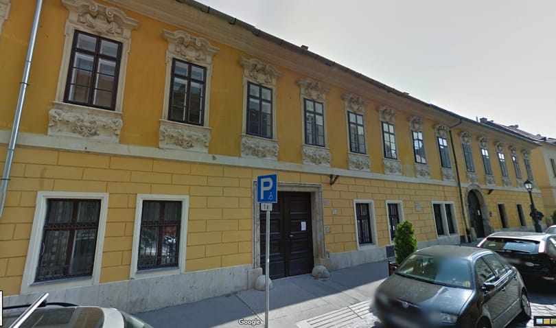 Szép summát kér a Budavári Önkormányzat a gyanús lakásbérletek adataiért