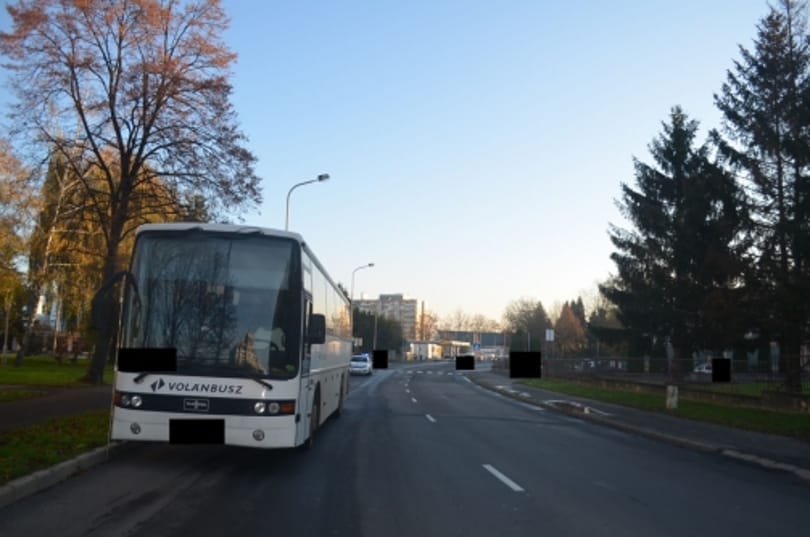 Zebrán gázolt egy Volánbusz