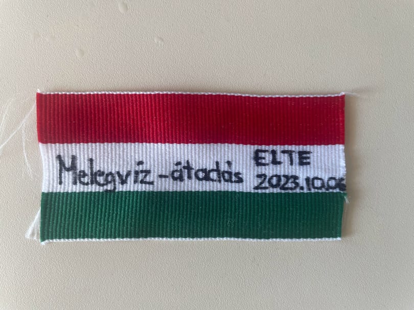 Szalagátvágással és ünnepséggel köszöntötték a melegvizet az ELTE dolgozói