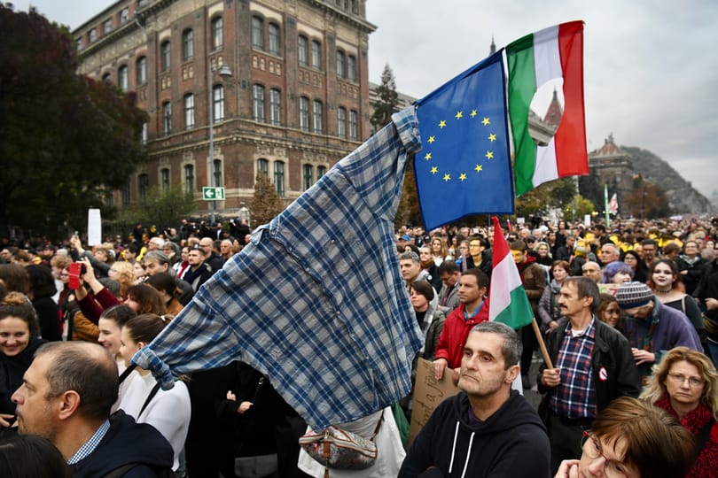 „Hátha egy kicsit a fejéhez kap Orbán” – videóriportunk az október 23-i eseményekről