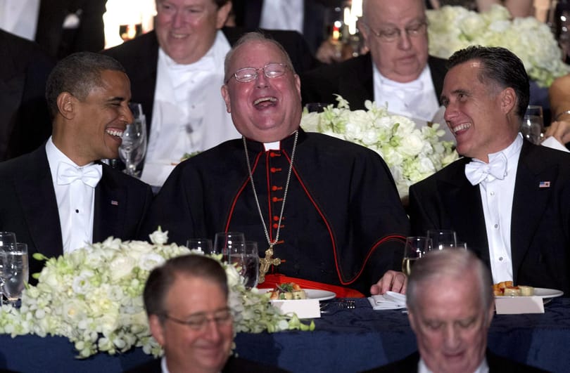 Videó: együtt vacsorázott és viccelődött Obama és Romney
