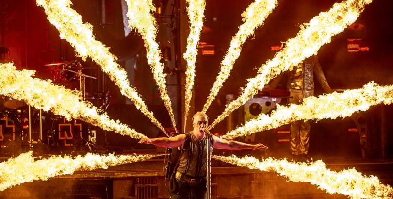 Több százan tüntettek a Rammstein ellen Berlinben