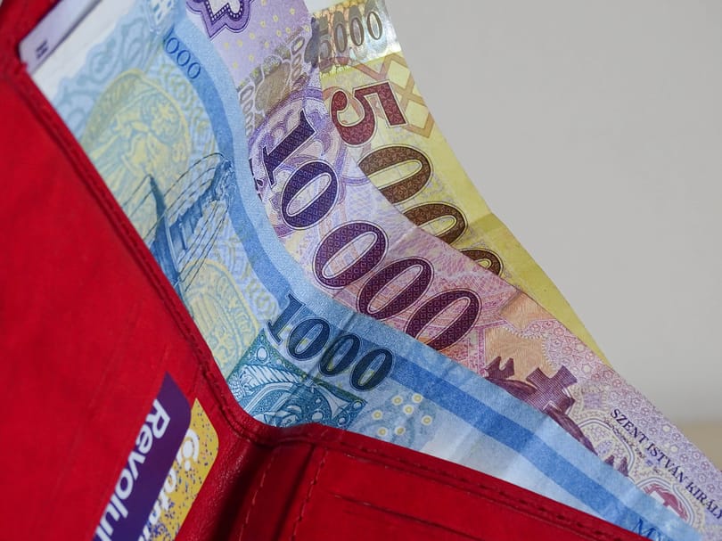 Jót tett a forintnak az amerikai inflációs adat, erősödik a dollárral és az euróval szemben is